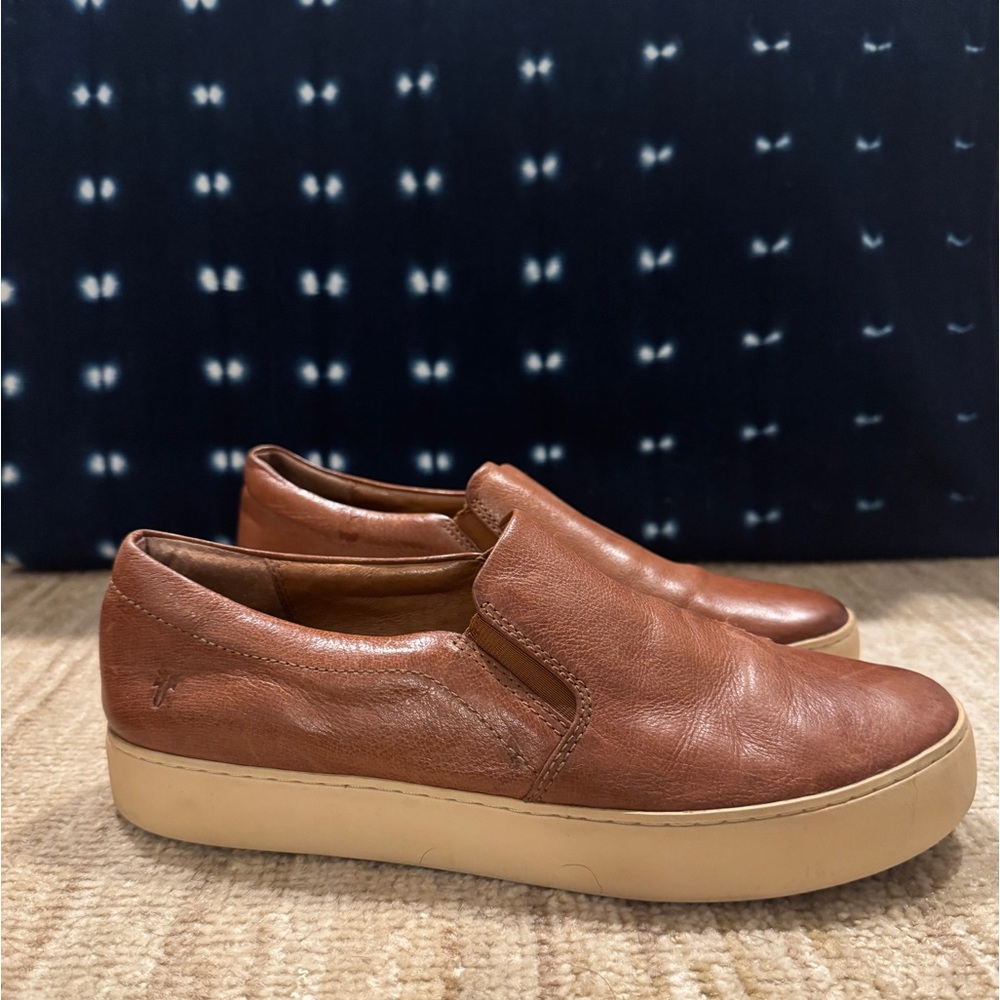 Frye slip on sneakers in tan/caramel/cognac leather